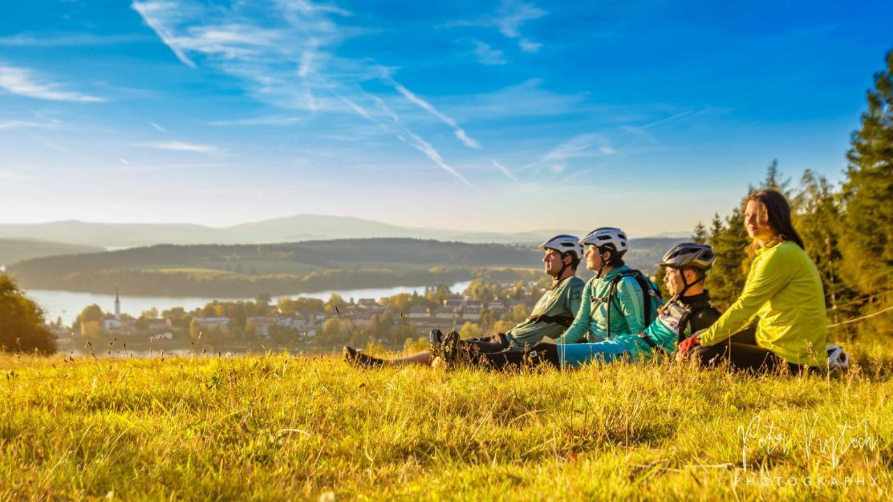 Apartman Na Lipne Frymburk Exterior foto